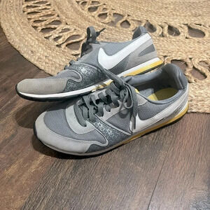 LIVESTRONG Nike Lance Armstrong Blazer Low Wolf Grey Sz 9 Sneakers 408930-007